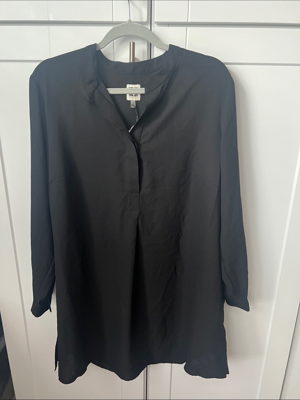 Anne Klein Black Long-Sleeve Tunic Blouse